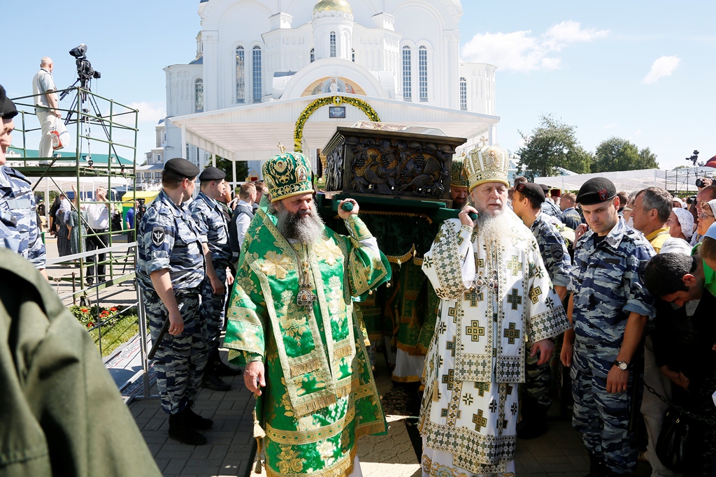 День празднования обретения мощей преподобного Серафима Саровского